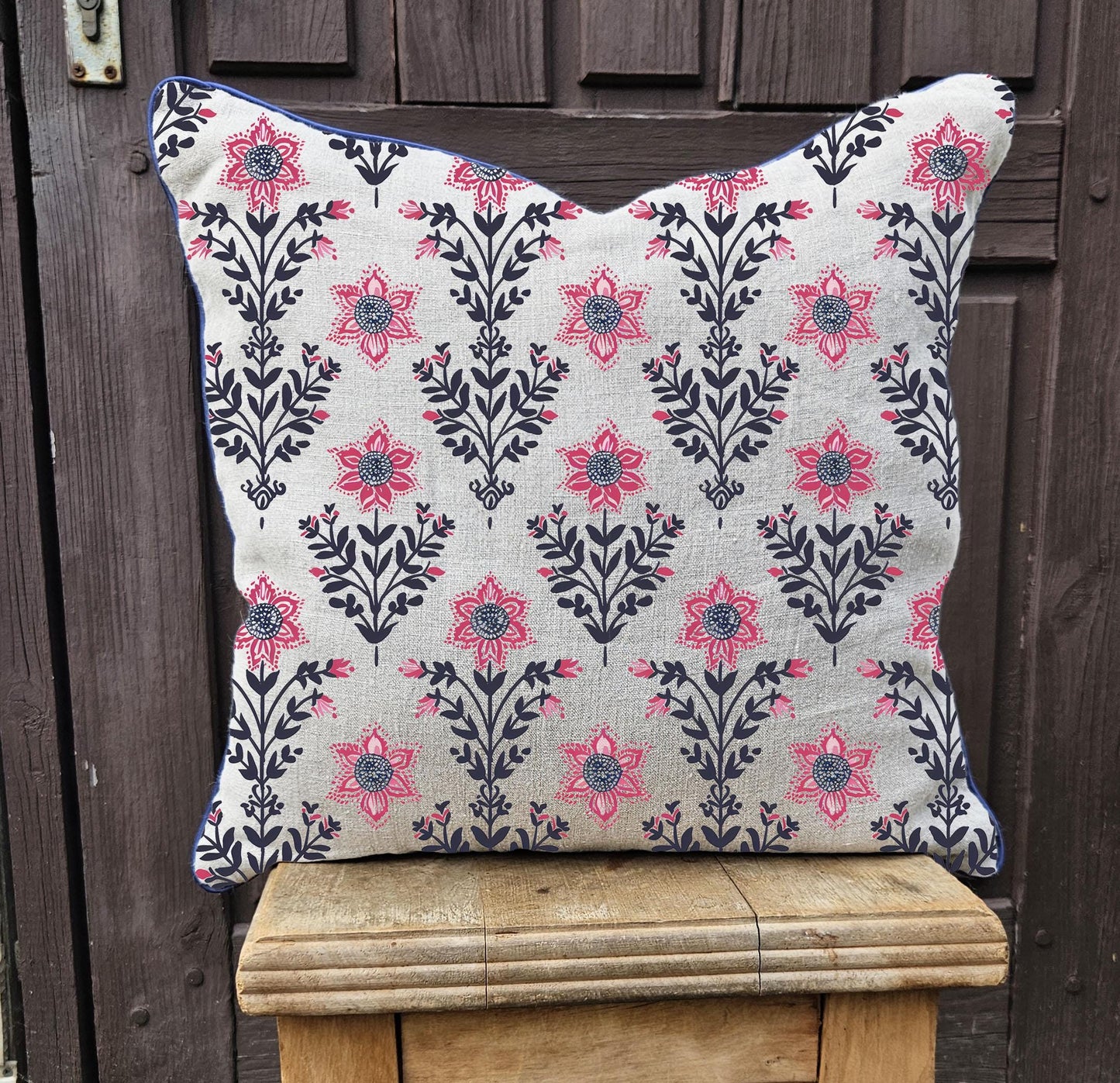 Modern linen Pillow Cover with block floral print, Boho Pillow print on linen, Coutryhome printed pillow case in European flax