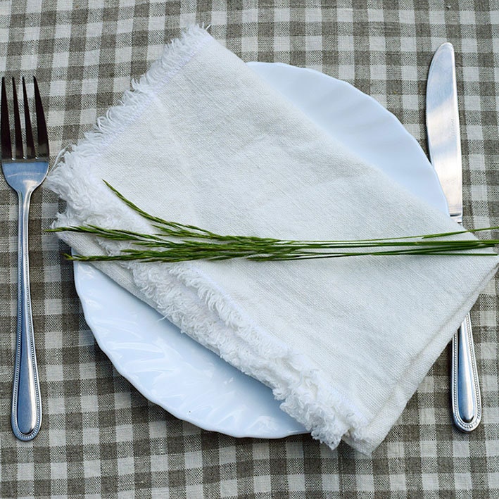 Linen napkins - French linen. White. Cottage, coutry style linen. Set of linen napkins. Stonewashed. Linen cloth napkins.