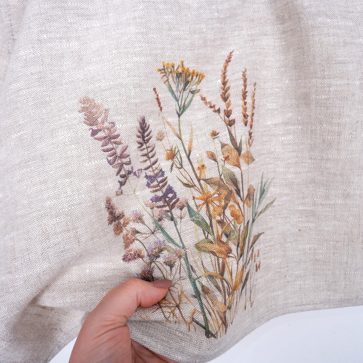 Meadow floral Tea Towel in linen, Botanical Hand Towels Tea in linen, meadow flowers linen Dish Towel Kitchen Décor Tea Towel in linen