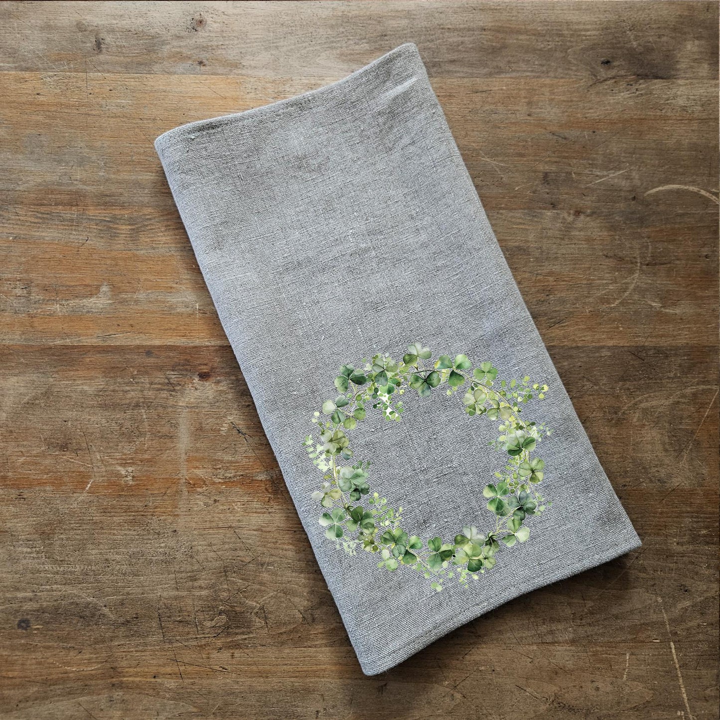 Clover wreath Tea Towel in linen, greenery Hand Towels Tea in linen, linen Dish Towel Kitchen Décor Tea Towel in linen with green wreath