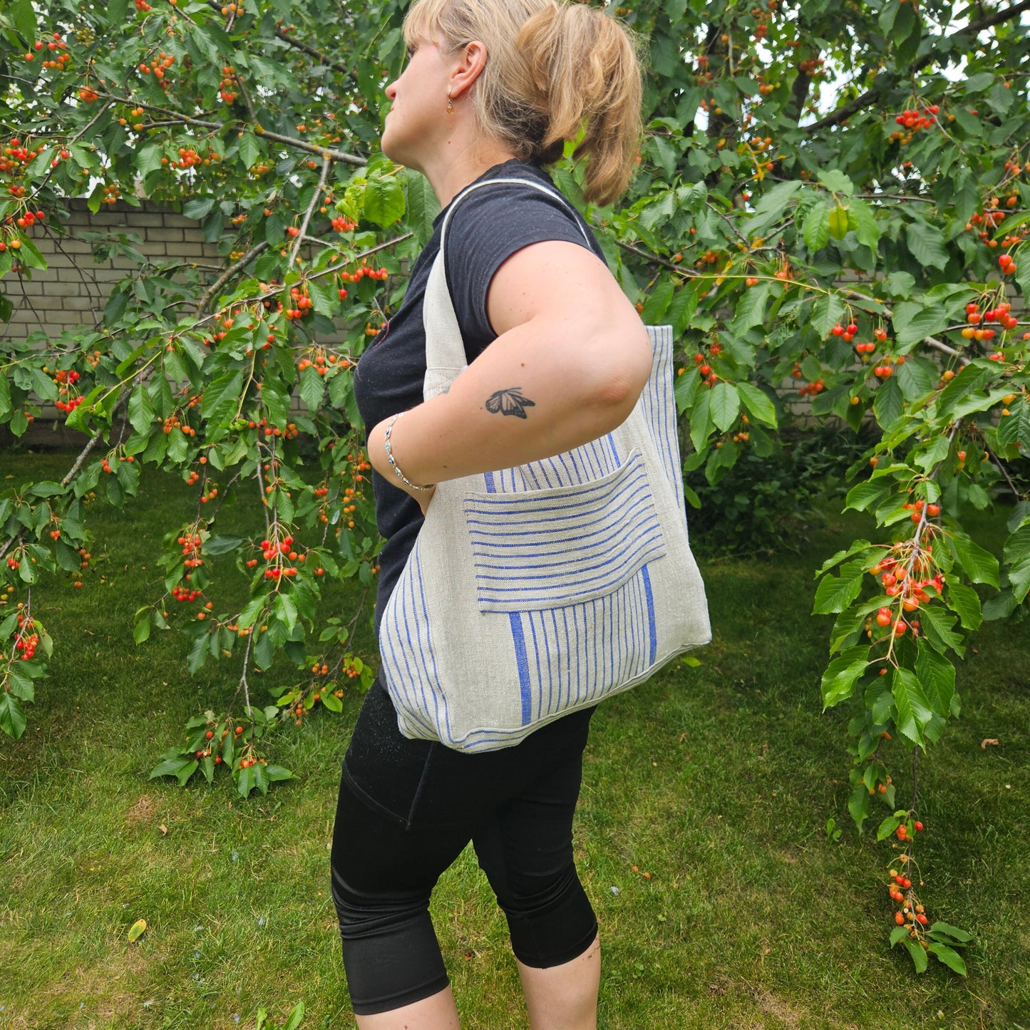 Tote bag in french striped linen, large shopping bag , striped linen bag, shoulder bag, French style linen beach bag, striped summer bag