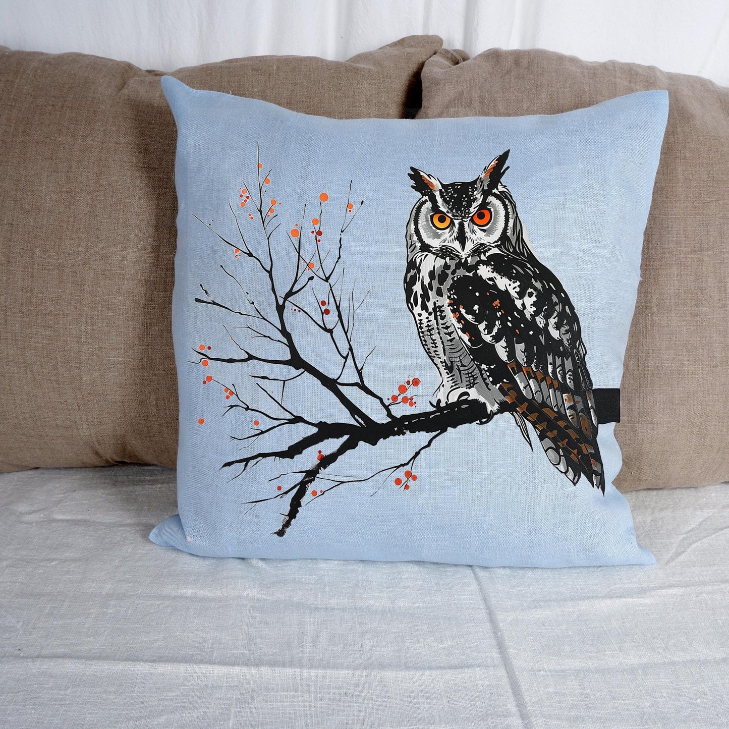 LINNE Kuddfodral Nordisk folkkonst med Uggla, Uggla dekorativt linneörngott, Fågeldekoration Kudde Inflyttningspresent