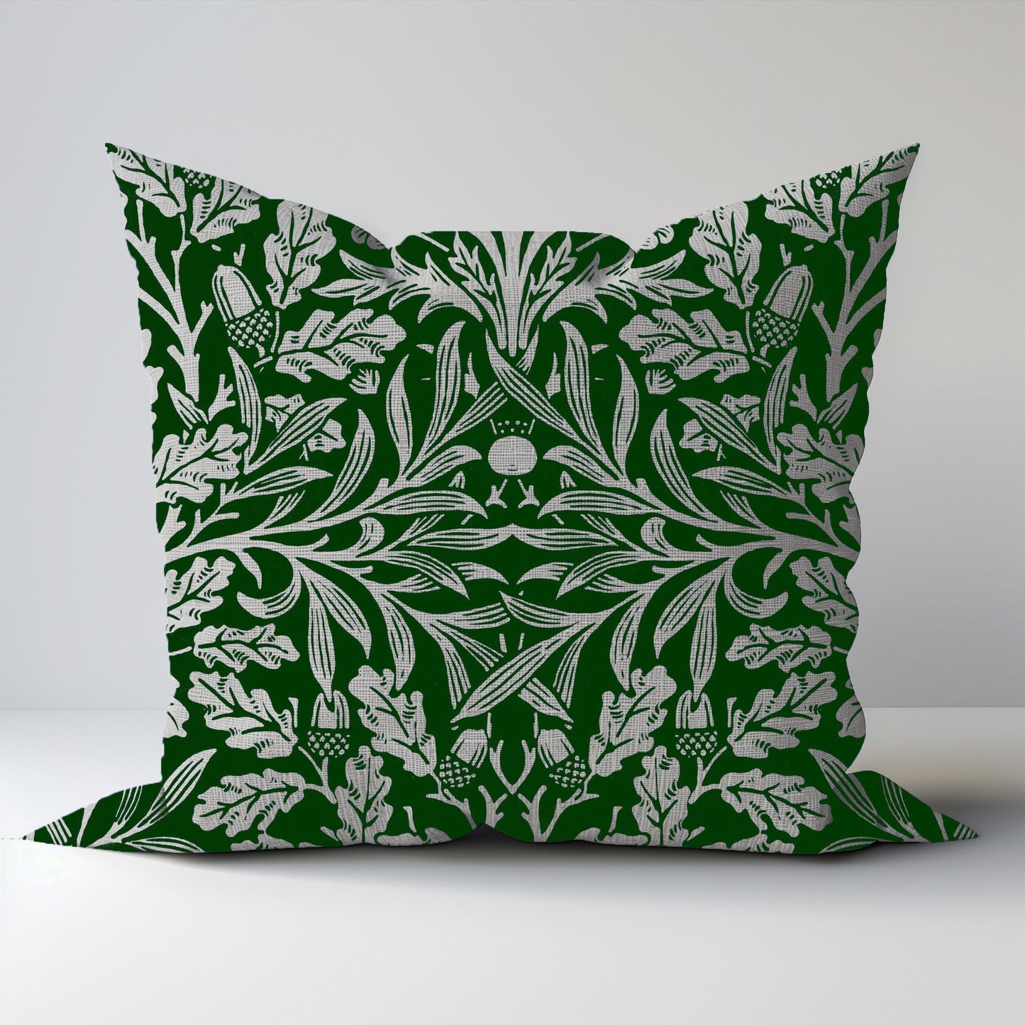 Modernt örngott i linne med blommotiv, William Morris, ekollon och eklöv, Art and Crafts örngott på linne för Coutryhome viktoriansk stil