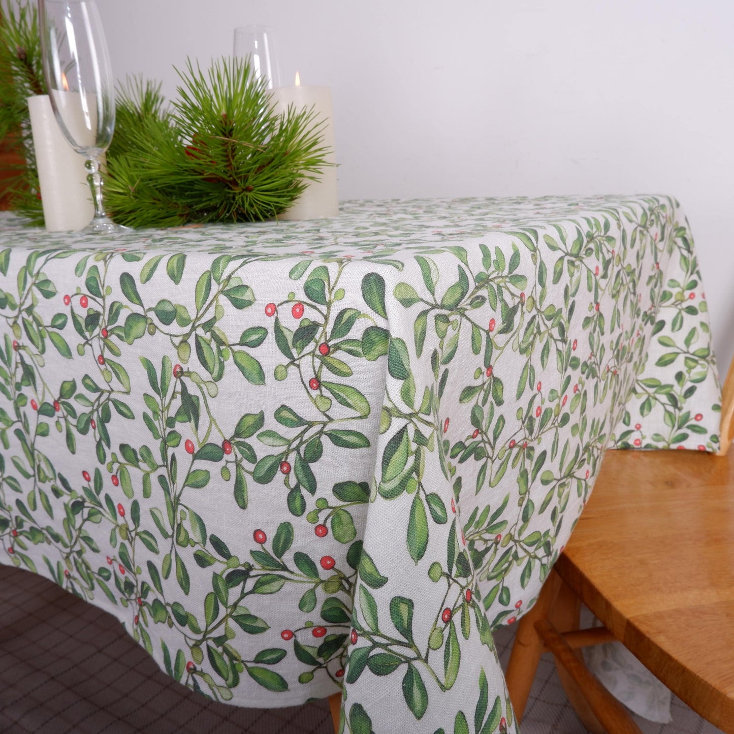 Linen napkins or tablecloth Christmas holiday print / Mistletoe Prints Holiday season table decor Chritsmas decoration linen