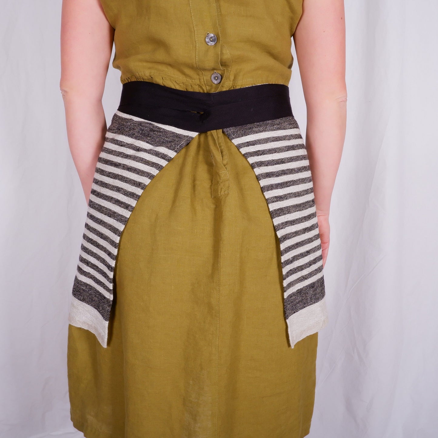 Garcon apron 100% Linen - french grain sack flax - natur black - Softened Gardening Kitchen Apron - Daily life apron