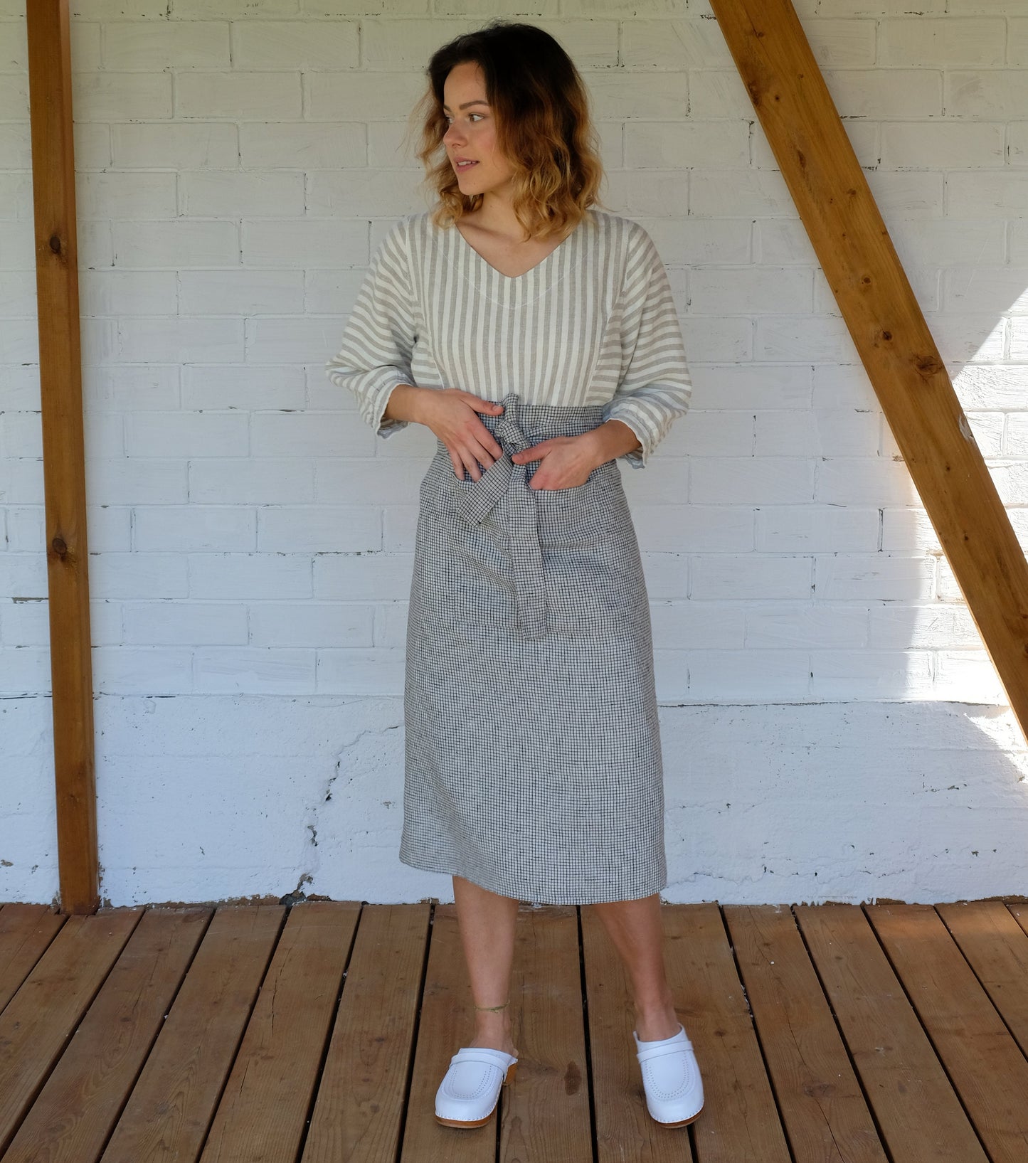 Garcon apron 100% Heavy and Medium Weight Linen. Softened Gardening Kitchen Apron Handmade. Daily life apron