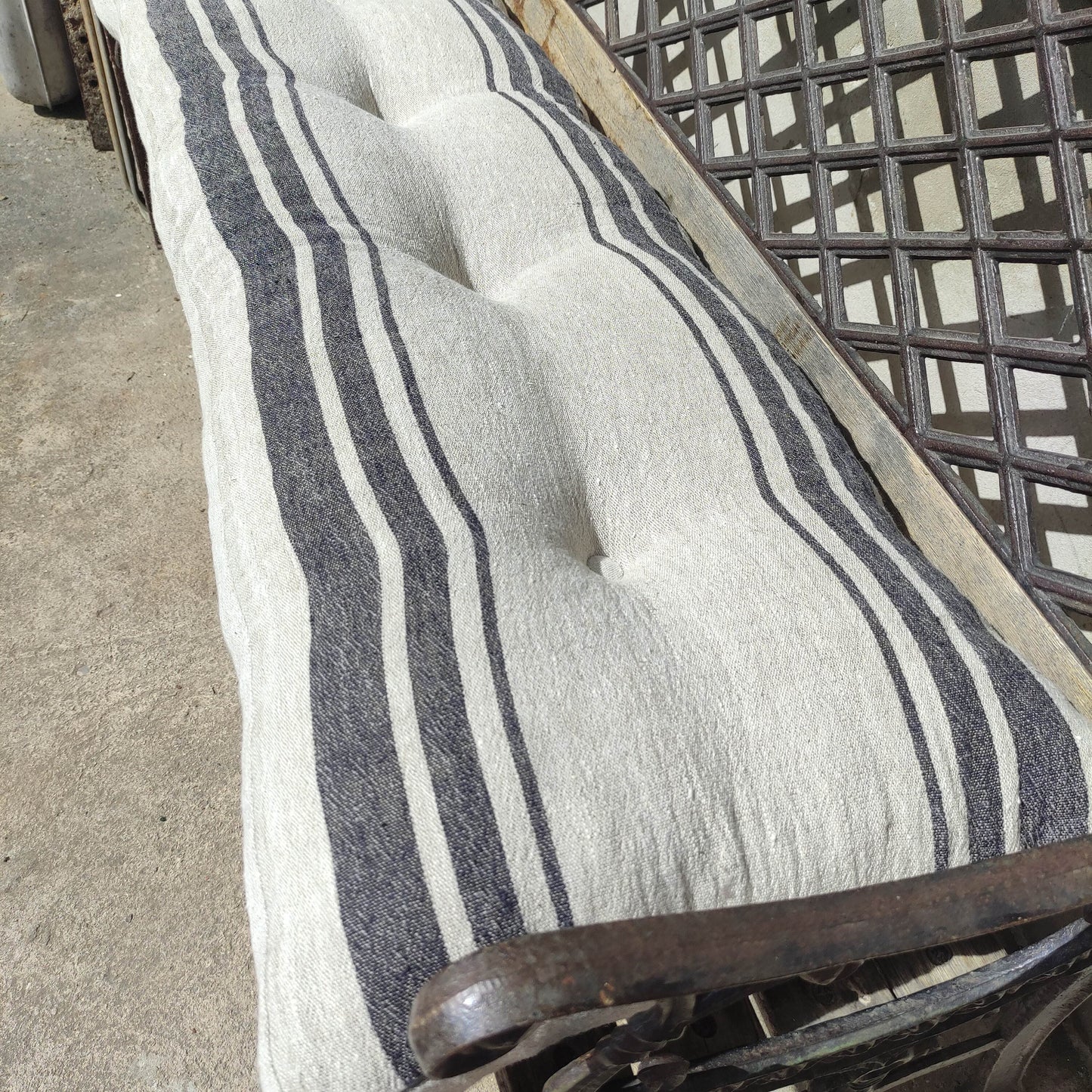 Bench cushion in custom size in grain sack linen, Window seat cushions, Handmade mudroom Cushion, Built-In Seating Kitchen Cushion