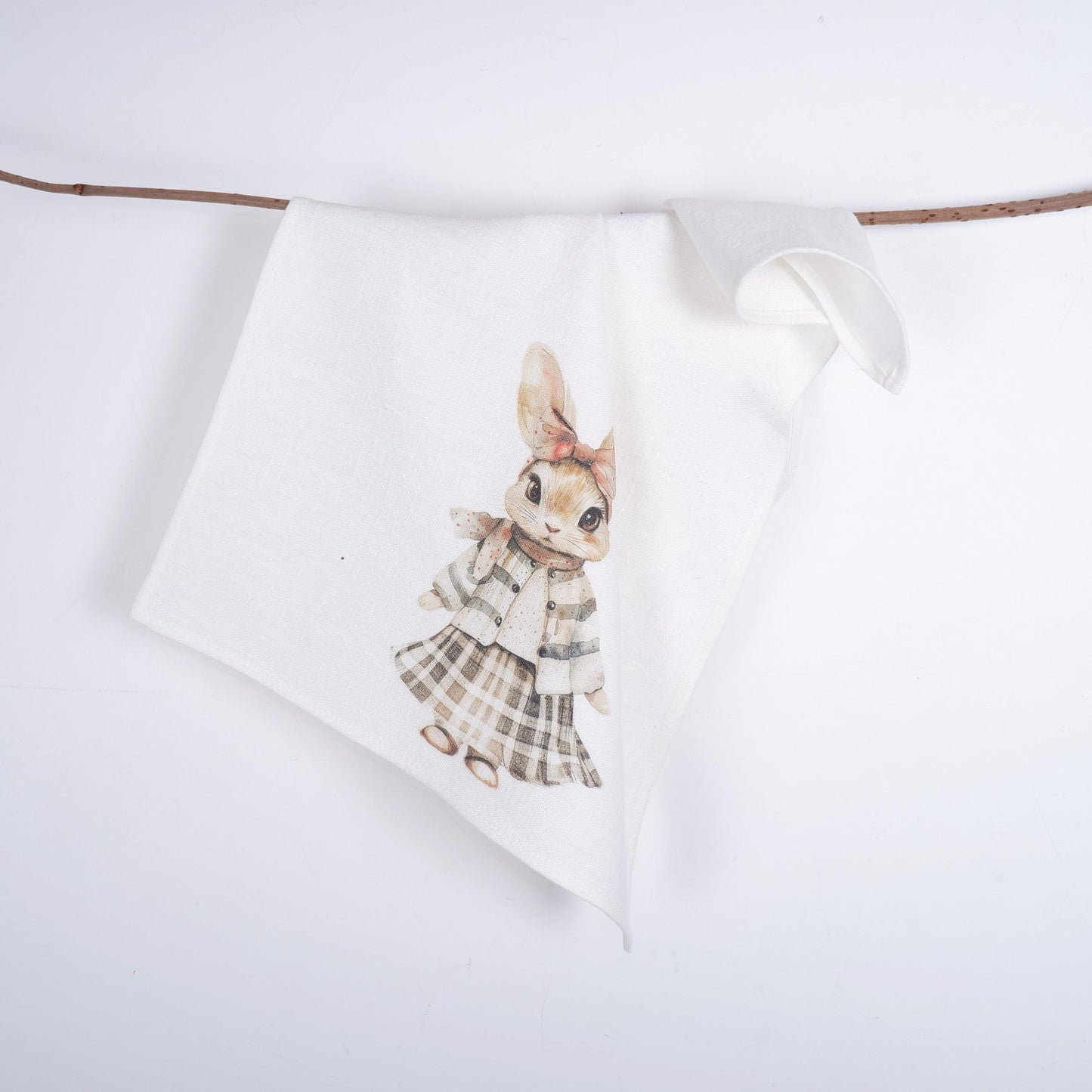 Bunny Tea Towel in linen - baby rabbit Hand Towels Tea - Farmhouse Floral Dish Towel - Kitchen Décor Easter Kitchen Tea Towel