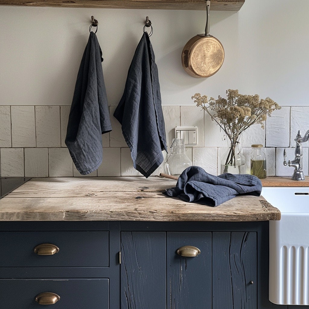 Linen kitchen towel in navy blue, guest linen towel, tea linen towels