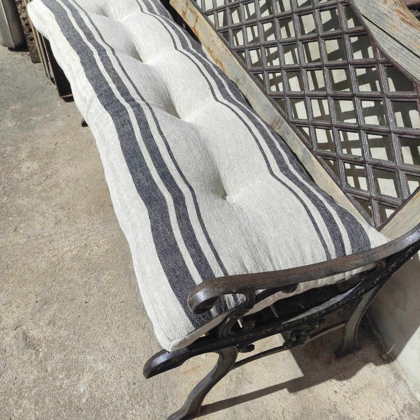 Bench cushion in custom size in grain sack linen, Window seat cushions, Handmade mudroom Cushion, Built-In Seating Kitchen Cushion