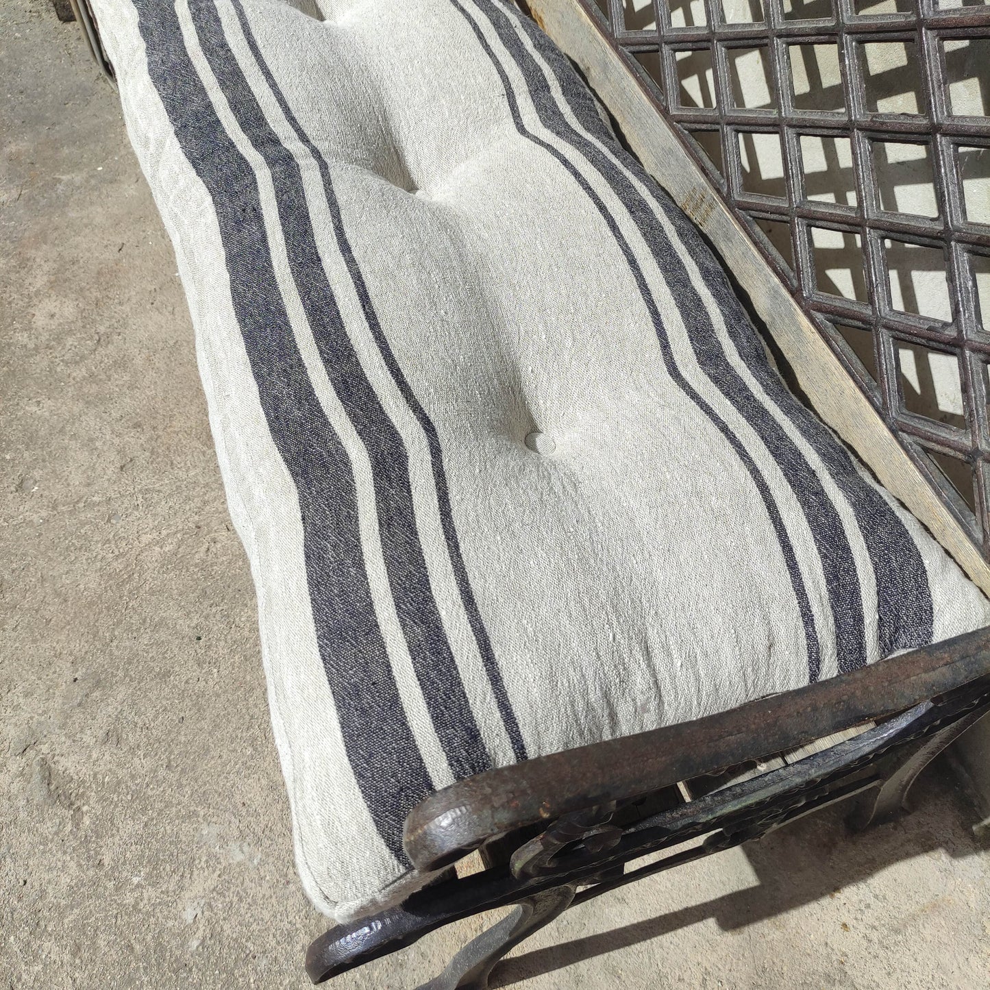 Bench cushion in custom size in grain sack linen,  Window seat cushions, Handmade mudroom Cushion, Built-In Seating Kitchen Cushion