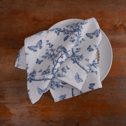 Napkin French linen Toile de jouy in White blue floral with birds and butterflies / Cottage country style Set of linen napkins Stonewashed
