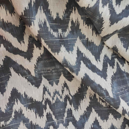 Modern linen Floral Pillow Cover Abstract Zigzag print , Art and Crafts Pillow case on linen for modern Japandi style home