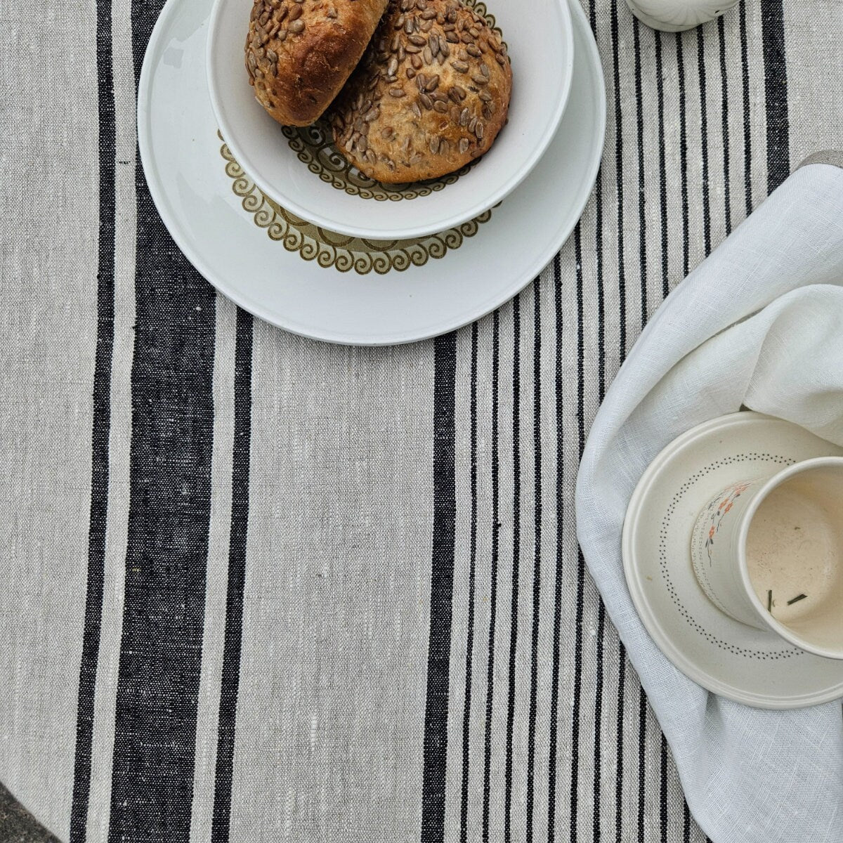 100% Linen Tablecloth in french Provance striped linen for Round  table,  Table cloth  in Natural Linen in custom size