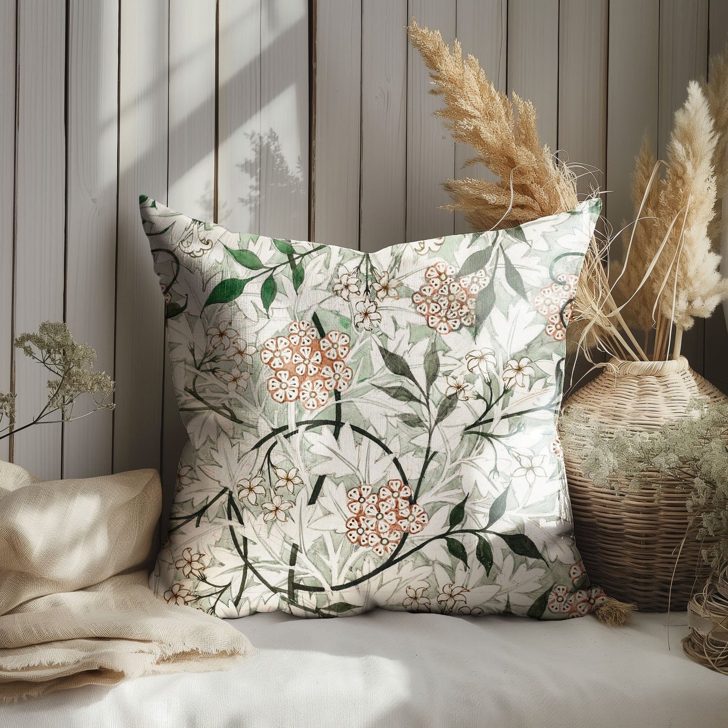 Modern linen Floral Pillow Cover William Morris Jasmine, Art and Crafts Pillow case on linen for Coutryhome  Victorian