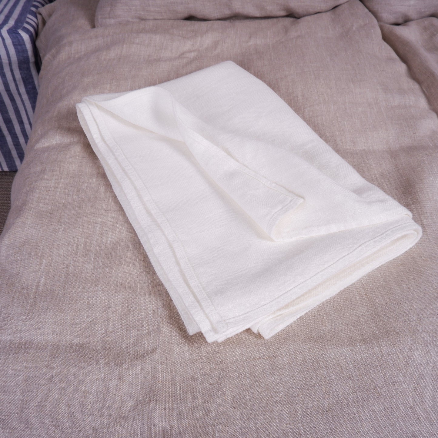 Blue Stonewashed linen Blanket, flax Bedspread - heavy weight huckaback linen bed cover - provence cottage coutrystyle Throw 100% Linen