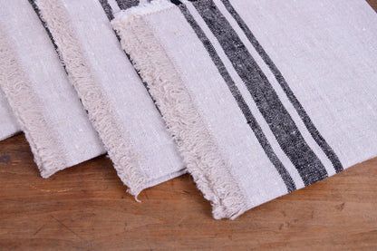 Linen napkins - French linen. Natural outmeal stripes Cottage, coutry style linen. Set of linen napkins. Stonewashed. Linen cloth napkins.