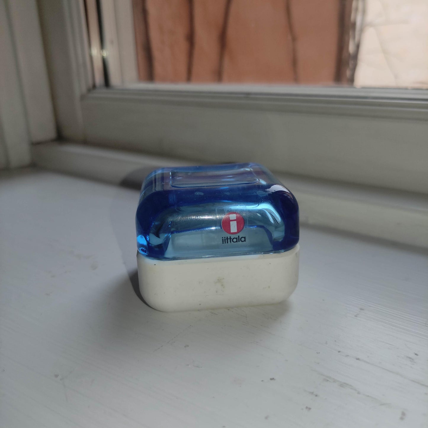 Iittala: VITRIINI Series -  Small Large  Jewelry Box - blue glass with plastic bottom