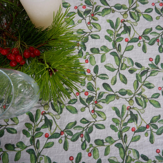 Linen napkins or tablecloth Christmas holiday print /  Mistletoe Prints Holiday season table decor Chritsmas decoration linen