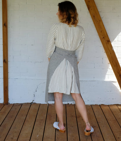 Garcon apron 100% Heavy and Medium Weight Linen. Softened Gardening Kitchen Apron Handmade. Daily life apron