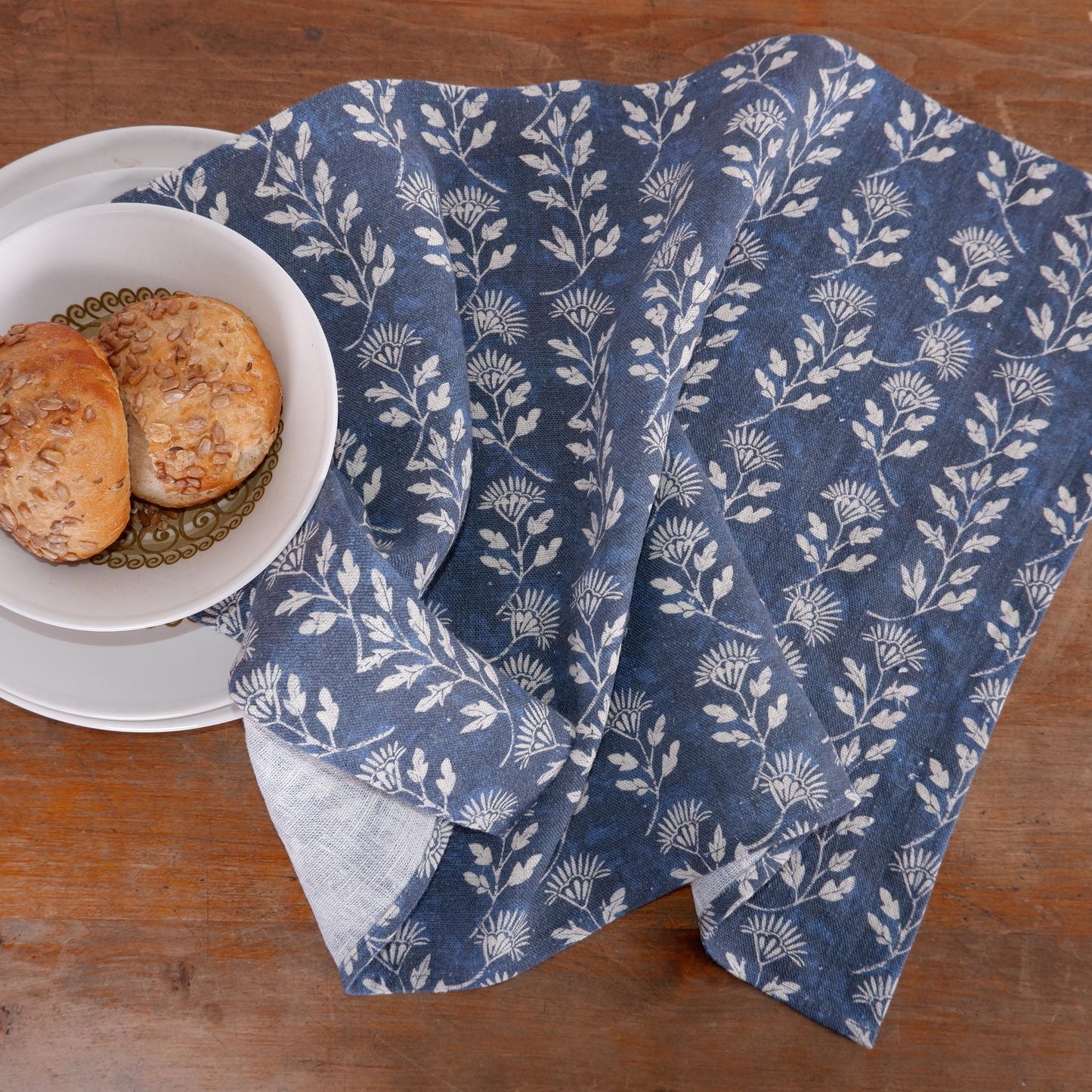 French Tea Towel in linen with toile de jouy print Indigo blue, floral Hand Tea Dish Towel Kitchen Décor Tea Towel
