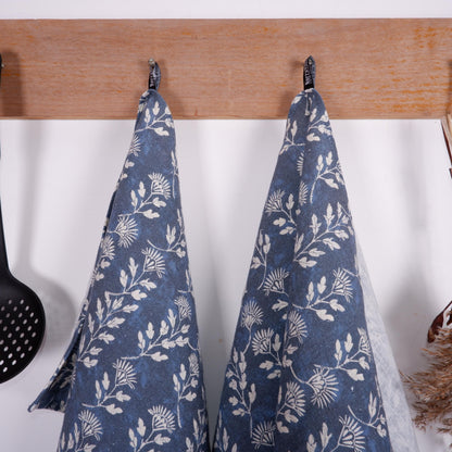 French Tea Towel in linen with toile de jouy print Indigo blue, floral Hand Tea Dish Towel Kitchen Décor Tea Towel