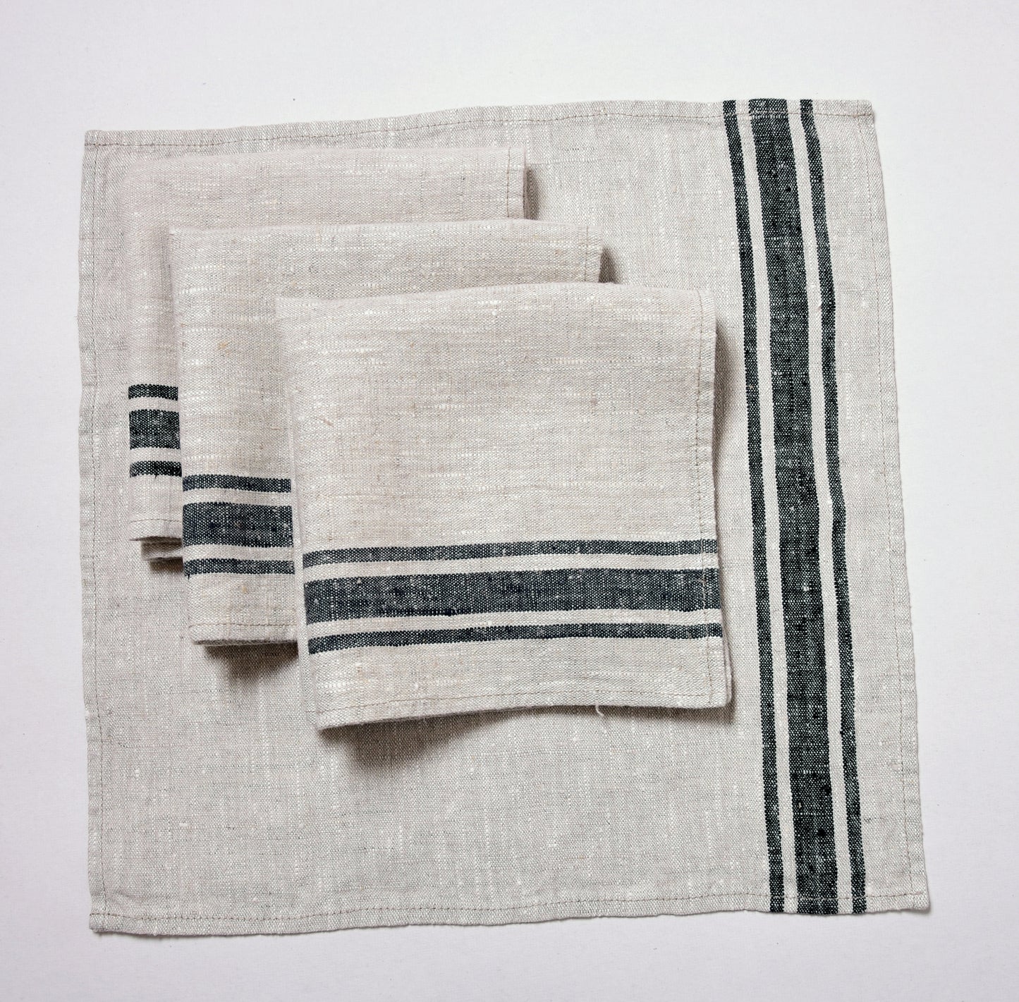 Linen napkins - French linen. Natural black striped. Cottage, coutry style linen. Set of linen napkins. Stonewashed. Linen cloth napkins.