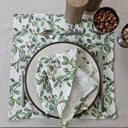 Linen napkins or tablecloth Christmas holiday print /  Mistletoe Prints Holiday season table decor Chritsmas decoration linen