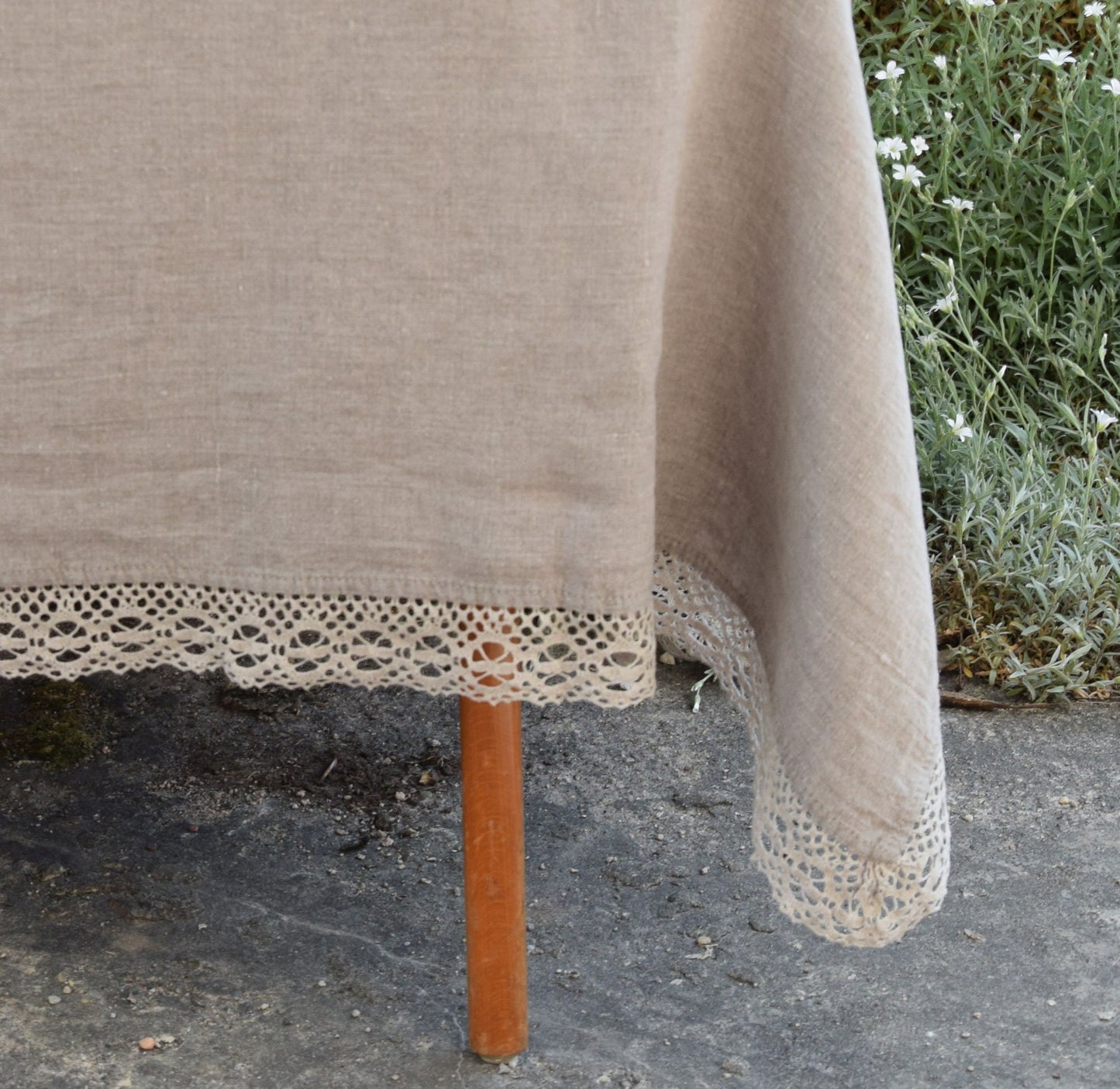 Laced linen tablecloth, 100% Linen tablecloth with LACES Romantic Luxury PREWASHED French table cloth rectangle square oval ALWAYSLOVELINEN