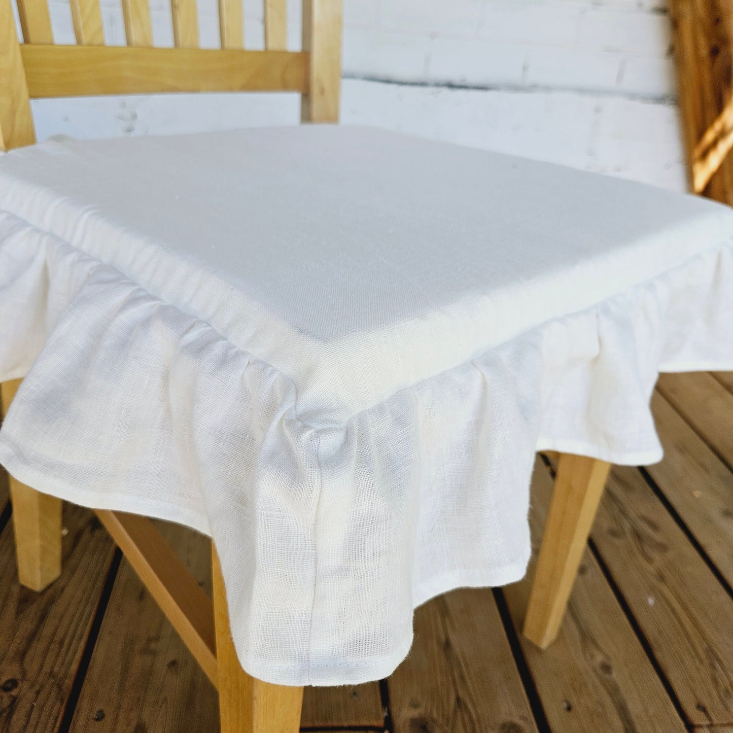 Dining Chair Cover in linen , French Large Linen Chair Seat Covers with 4 sided Ruffle in Natural Flax Color Chair Pad With Ties