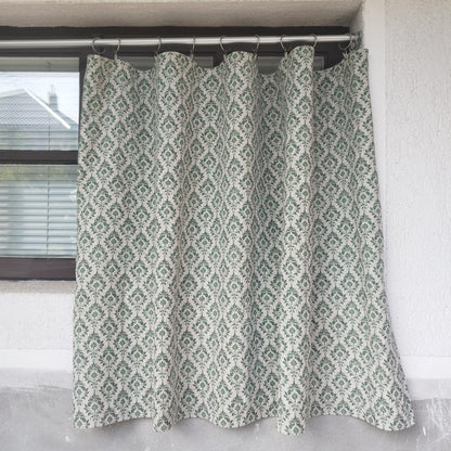 Gardiner 100 % linne med grönt blocktryck FÖRTVÄTTAT. Gardiner för kök, vardagsrum, lantlig stil. Blommig linnepanel för sovrum.