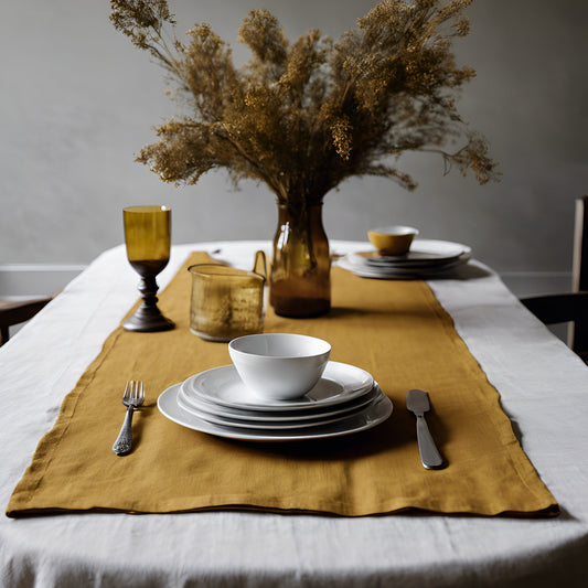 Linen runner in mustard in custom size, table setting in linen for wedding, parties celebrations