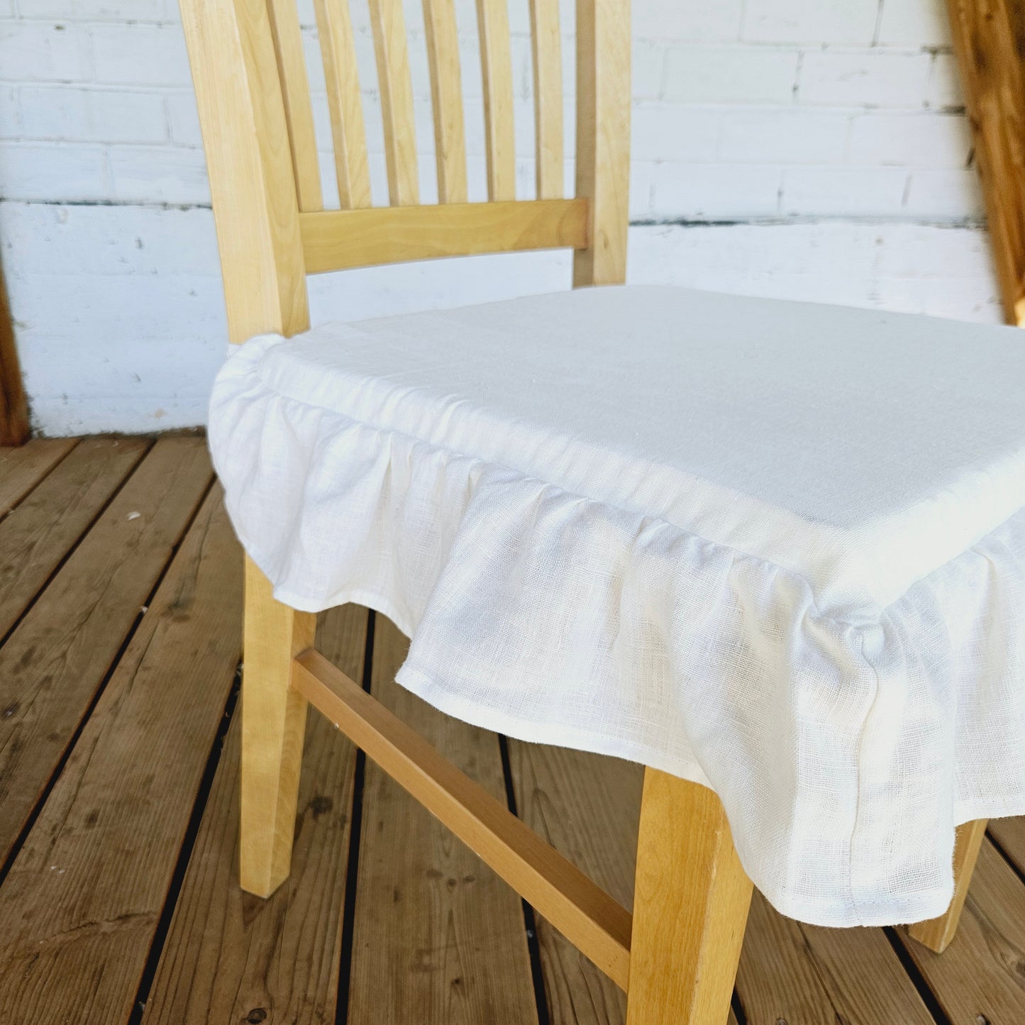 Dining Chair Cover in linen , French Large Linen Chair Seat Covers with 4 sided Ruffle in Natural Flax Color Chair Pad With Ties