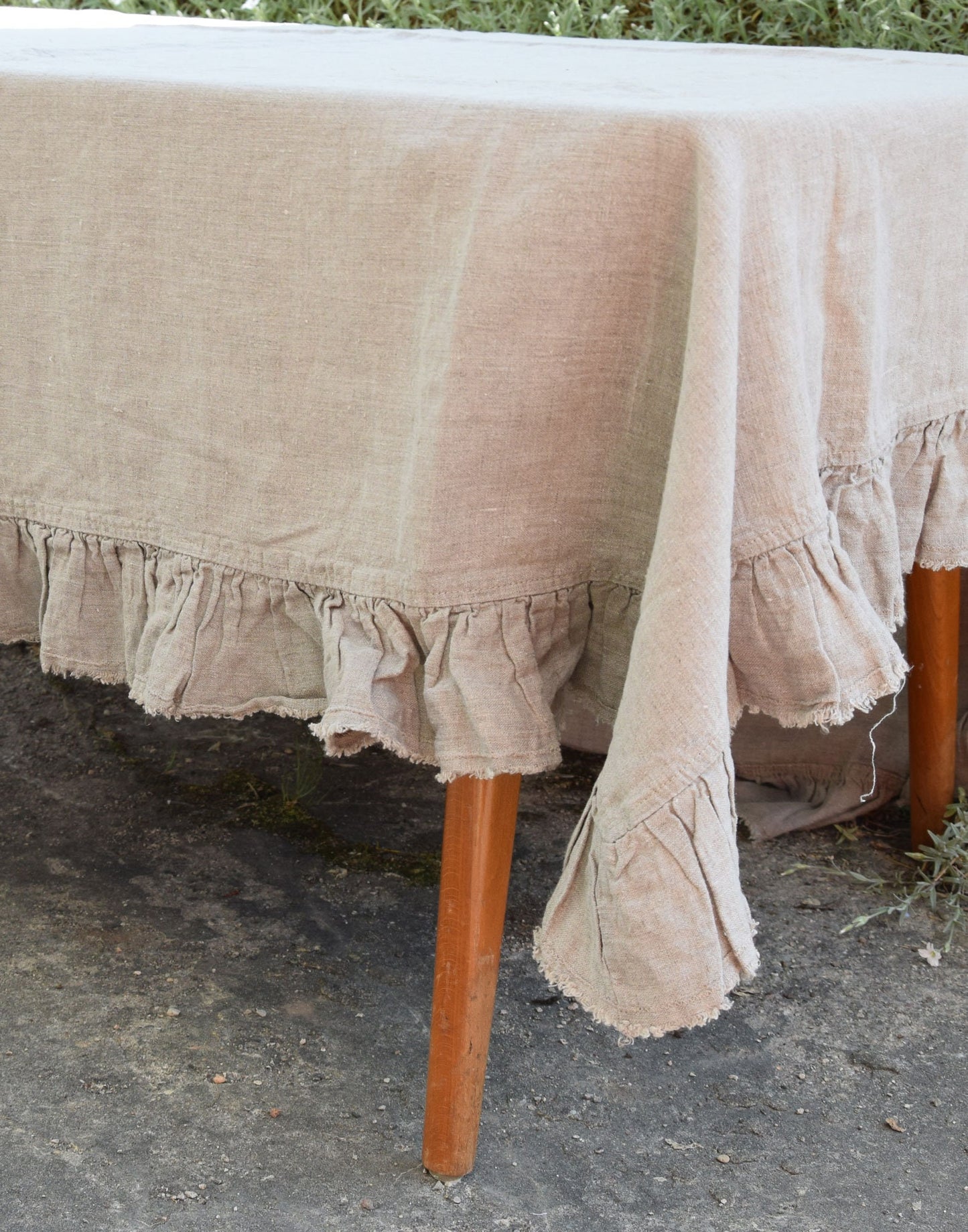 100% Linen tablecloth with RUFFLES - PREWASHED French cloth rustic country style - Farmhouse Shabby chic table decor - striped tanned white
